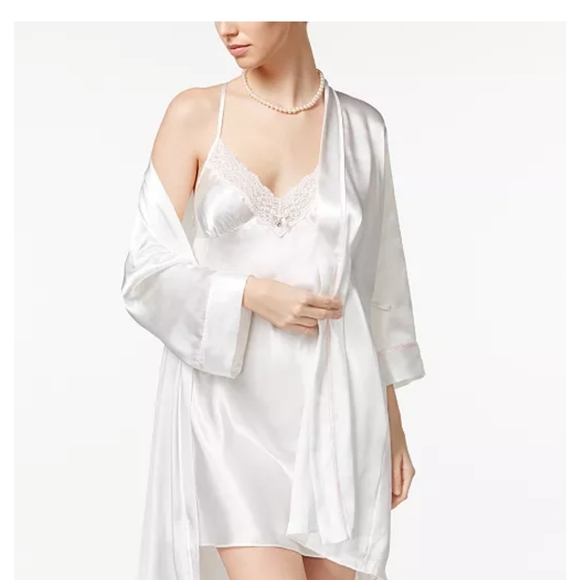 Linea Donatella Lingerie - Picture 6 of 6